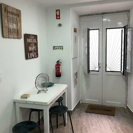 Beco Warehouse Appartamento Lisbona